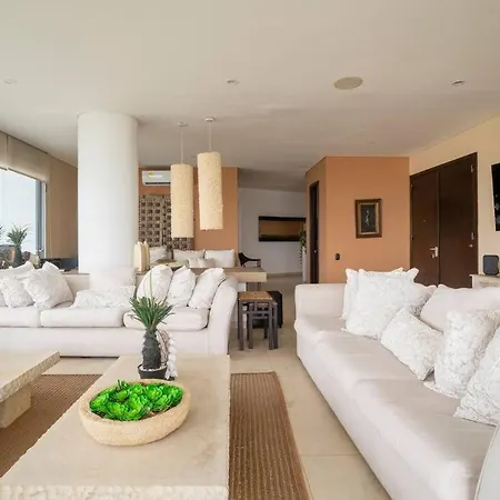 Apartamento Oceanview 5br Penthouse, With Housekeeping Included *
