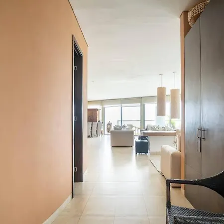 Oceanview 5br Penthouse, With Housekeeping Included * Cartagena