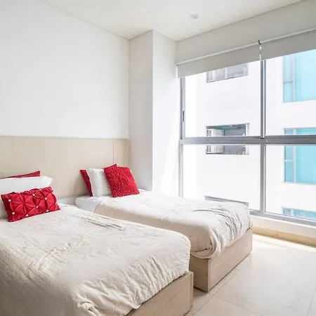 Oceanview 5br Penthouse, With Housekeeping Included Apartment