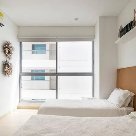 Apartment Oceanview 5br Penthouse, With Housekeeping Included *