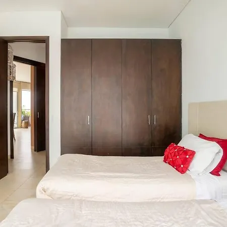 Oceanview 5br Penthouse, With Housekeeping Included